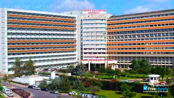 Foto de la Akdeniz University #4