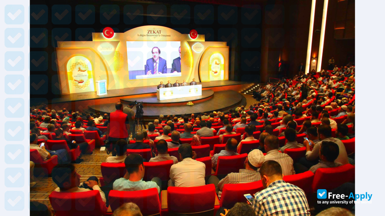 Gaziantep University photo #3