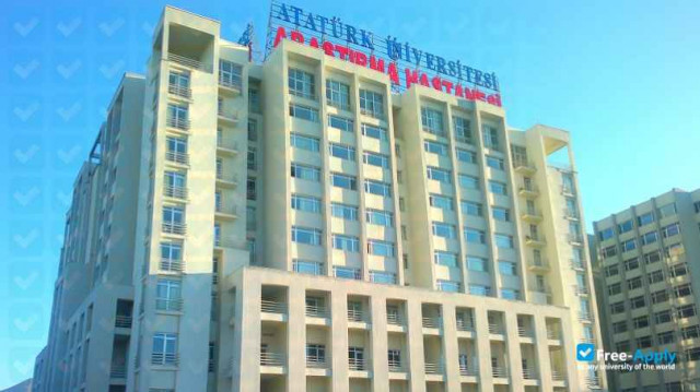 Foto de la Atatürk University #9