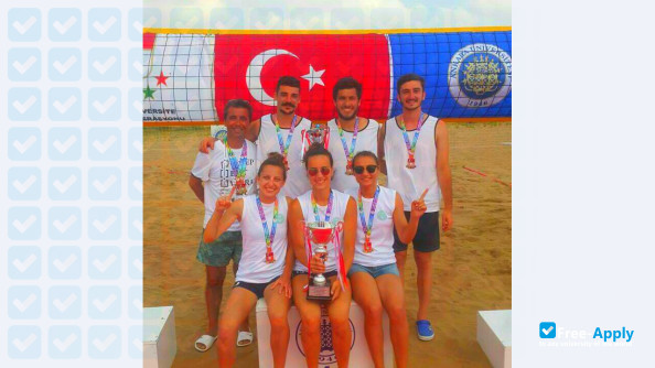 Foto de la Balikesir University #7