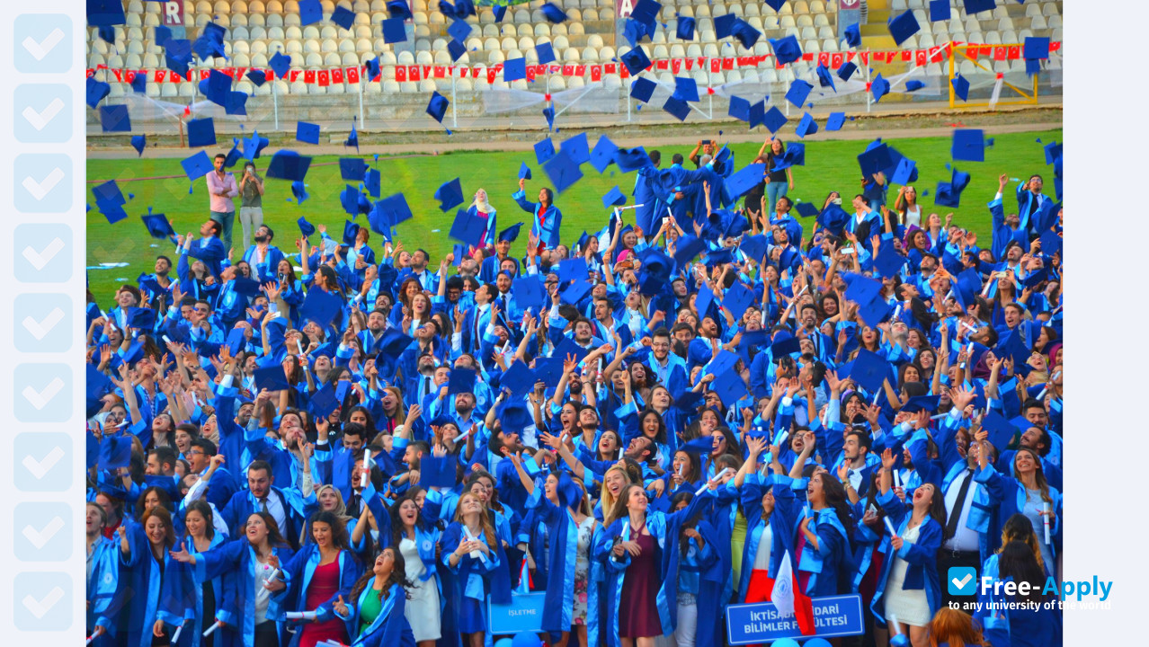 Photo de l’Bandırma Onyedi Eylûl University #6