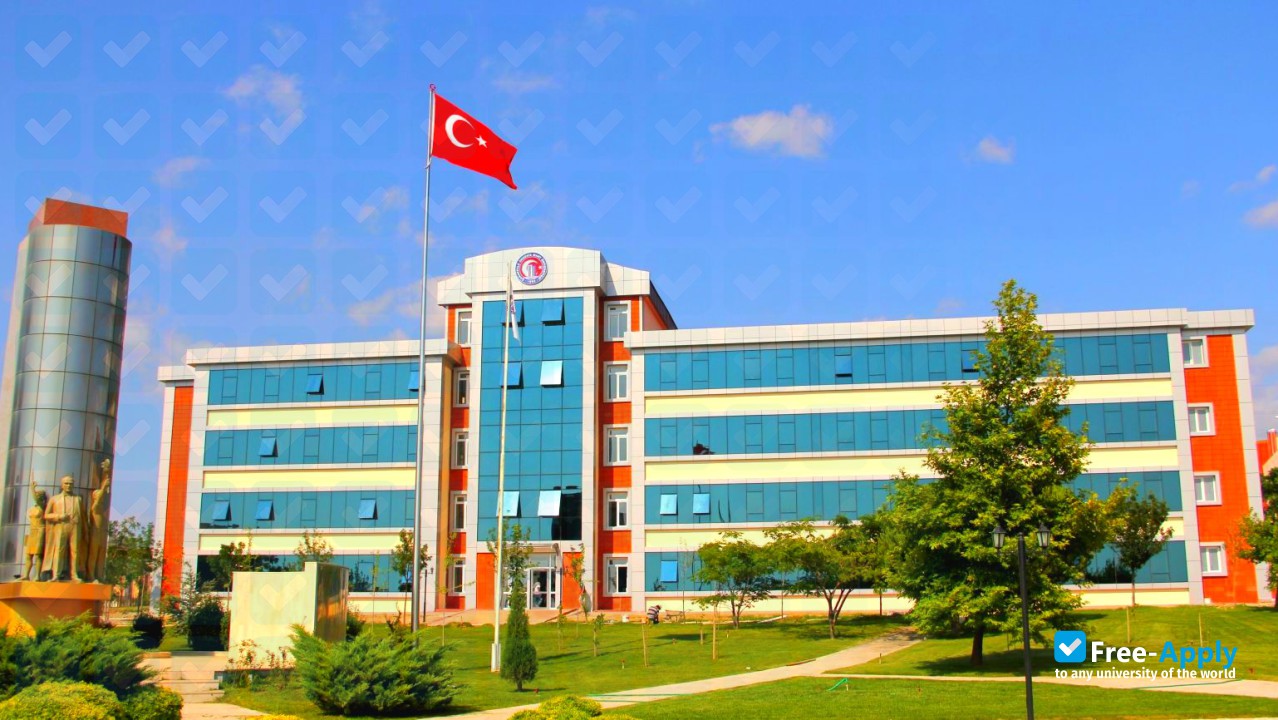 Foto de la Çanakkale Onsekiz Mart University #5