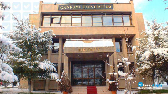Foto de la Çankaya University #9