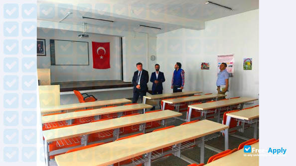 Foto de la Çankiri Karatekin University