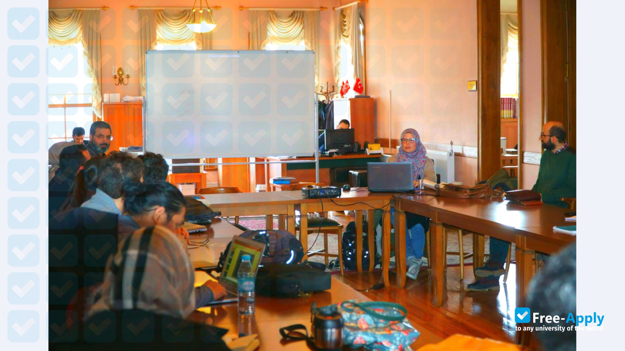 Photo de l’Ibn Haldun University #8