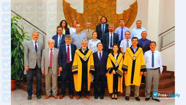 Foto de la İnönü University #6