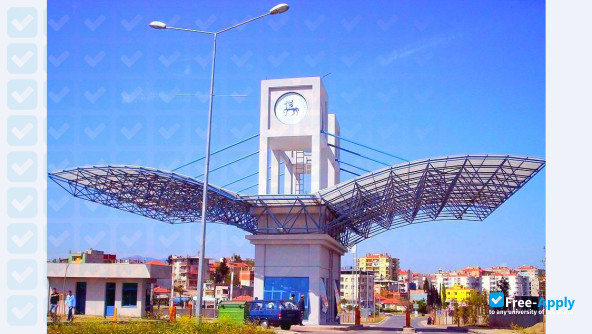 Foto de la Dokuz Eylül University #6