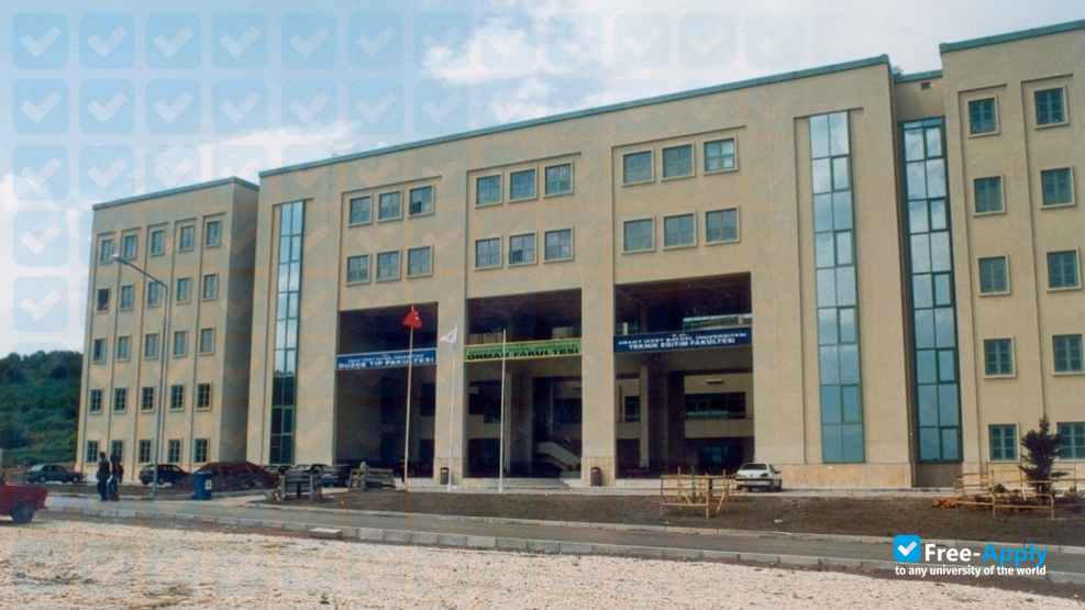 Foto de la Düzce University #9