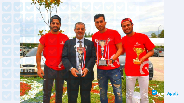 Foto de la Iskenderun Technical University #2
