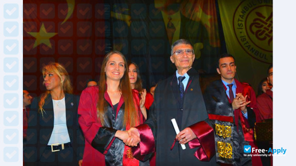 Foto de la Istanbul University #4