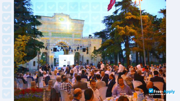 Foto de la Istanbul University #8