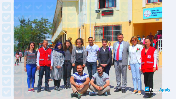 Foto de la Izmir Katip Celebi University #4