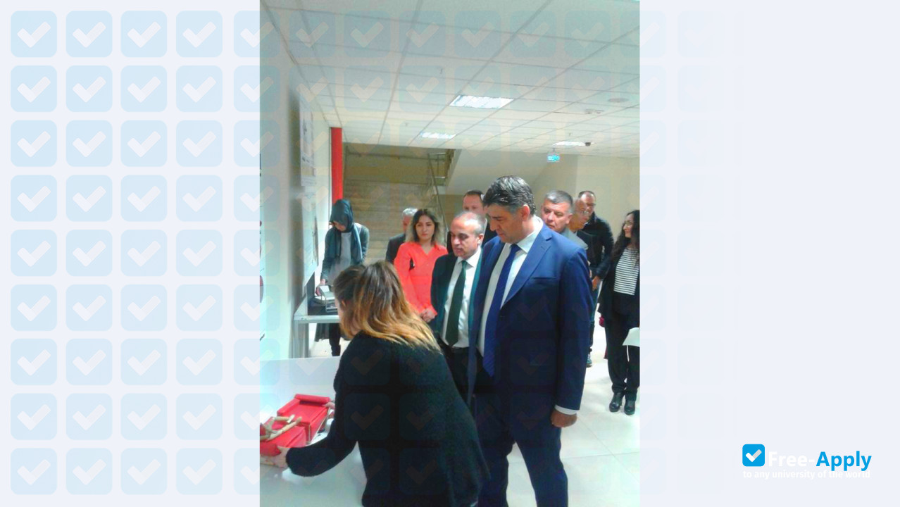 Photo de l’Karabük University #8