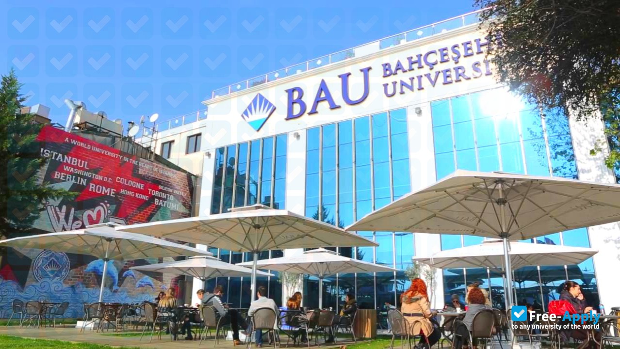 Bahçeşehir University photo #5