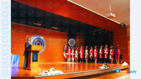 Foto de la Istanbul Aydin University #4