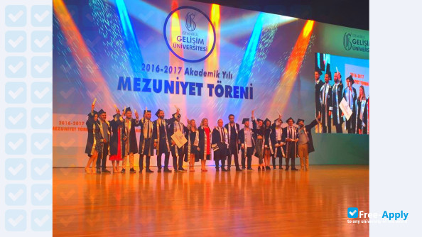Photo de l’Istanbul Gelisim University #19