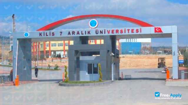 Foto de la December 7 University of Kilis #5