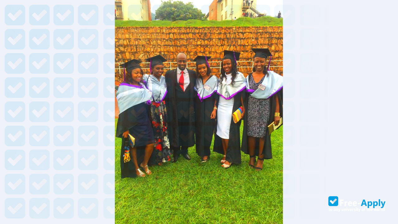 Photo de l’Institute of Petroleum Studies Kampala #3