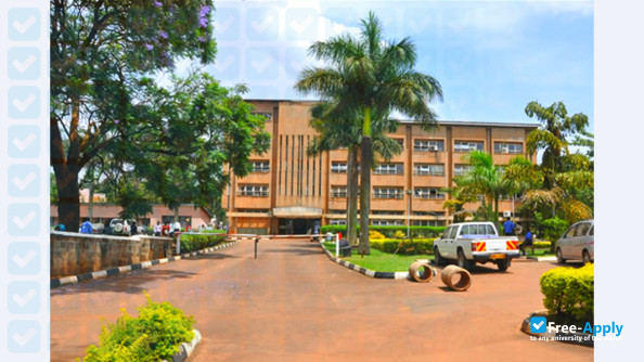 Photo de l’Makerere University Business School #3