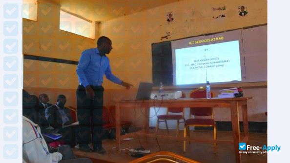 Foto de la Kabale University #2