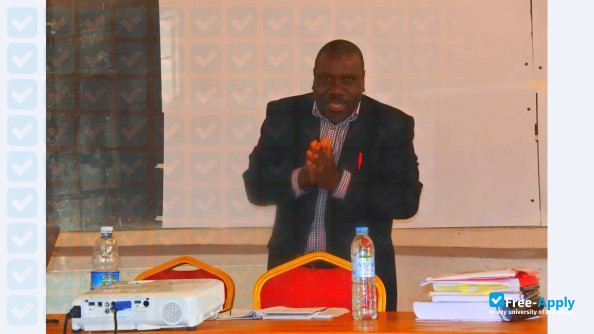 Foto de la Kabale University #7