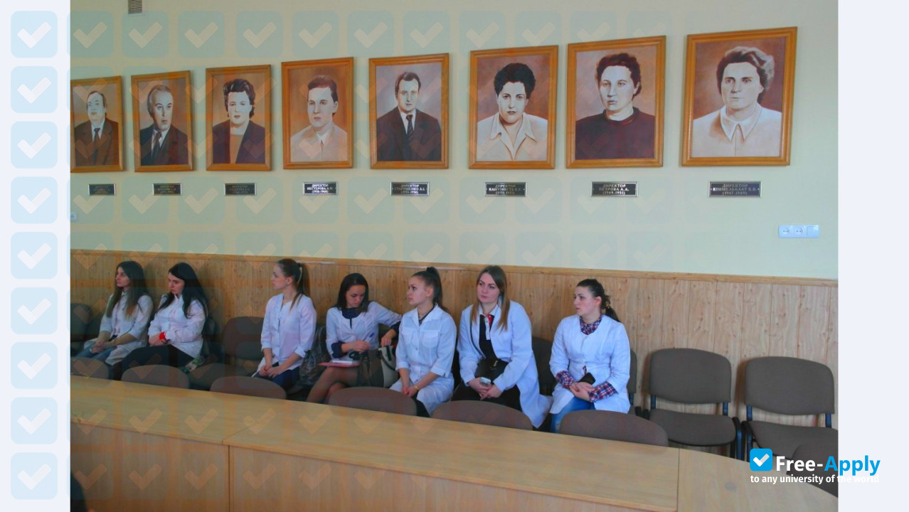 Chernivtsi Medical College photo #2