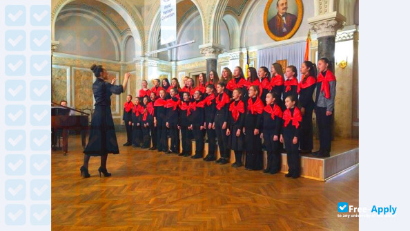 Foto de la Chernivtsi National University Y Fedkovych #15