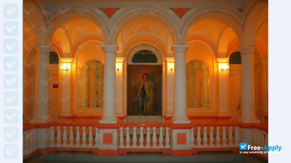 Foto de la Conservatory Odessa Musical Academy #6