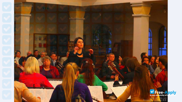 Foto de la Conservatory Odessa Musical Academy #3