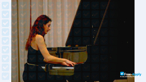 Foto de la Conservatory Odessa Musical Academy #10