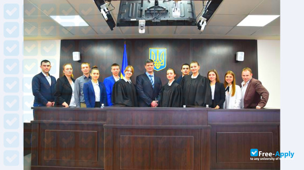 Foto de la Dnepropetrovsk State University of Internal Affairs #10