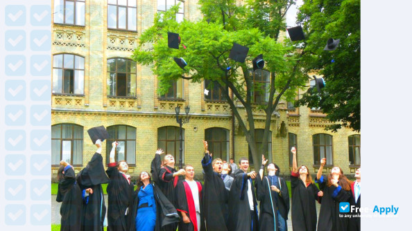 Foto de la International University of Finance