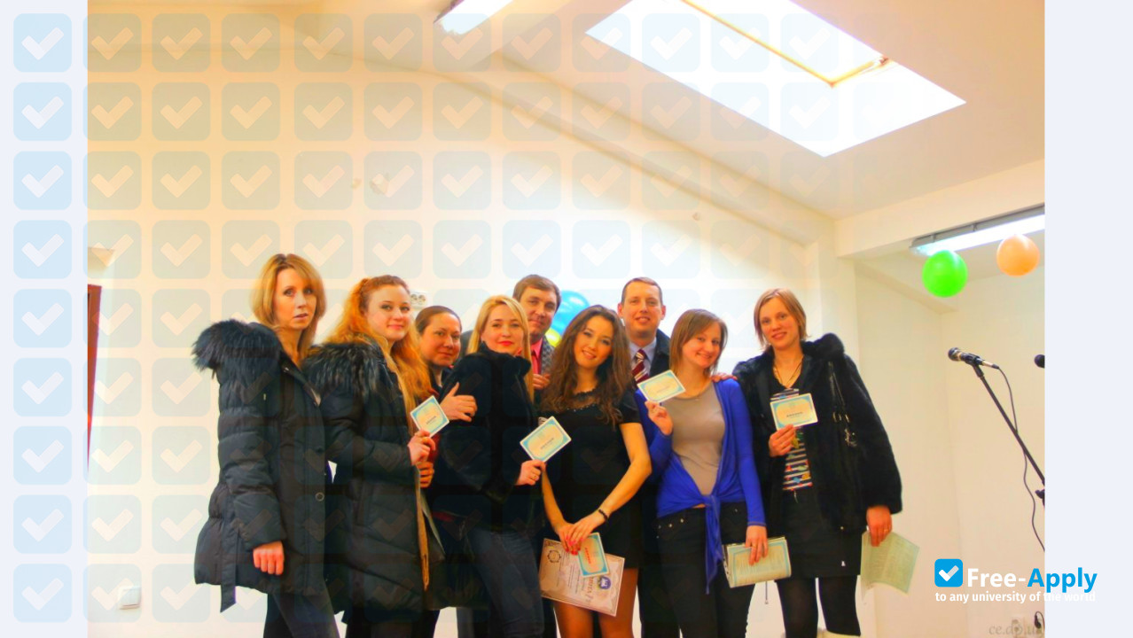 Photo de l’Dnipropetrovsk Humanities University #7