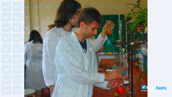 Foto de la Dnipropetrovsk National University Honchar #10