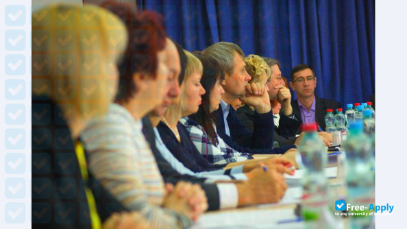 Foto de la Donbas National Academy of Civil Engineering and Architecture #11
