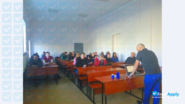 Foto de la Donbas National Academy of Civil Engineering and Architecture #2