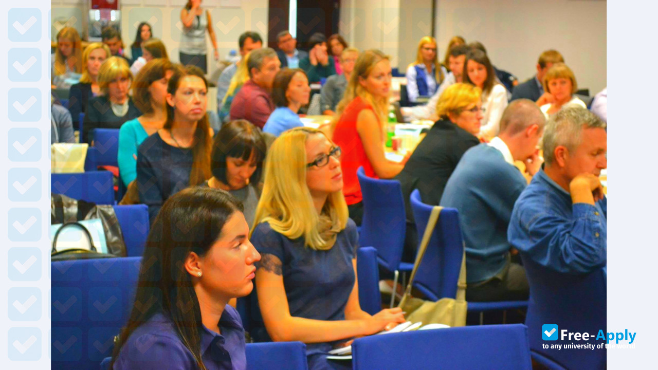 Photo de l’International Institute of Business #7