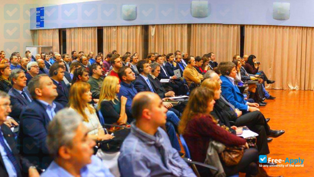 Foto de la International Management Institute MIM Kyiv #5