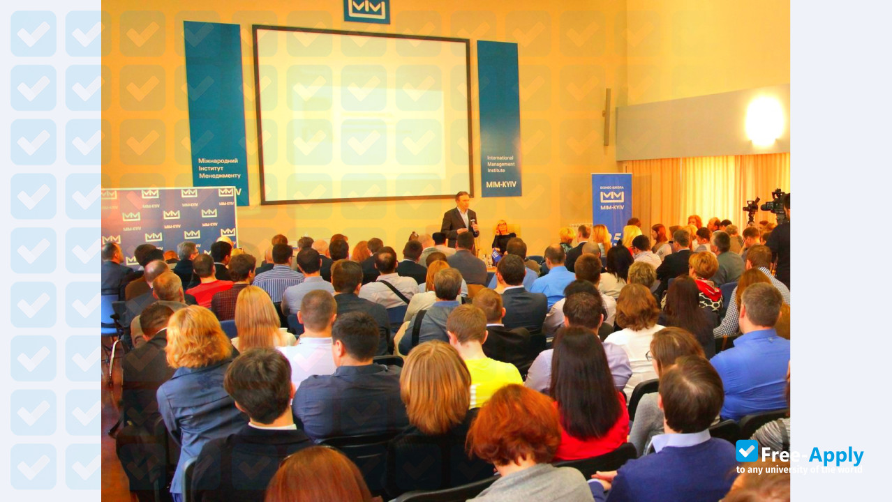 Foto de la International Management Institute MIM Kyiv #2
