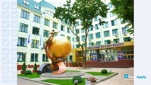 Foto de la Alfred Nobel University #8