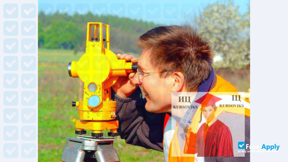 Photo de l’College of Land and Information Technology #5