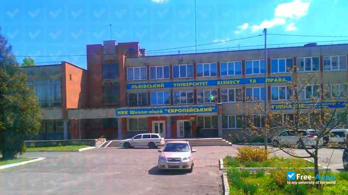 Photo de l’Lviv University of Business and Law #10