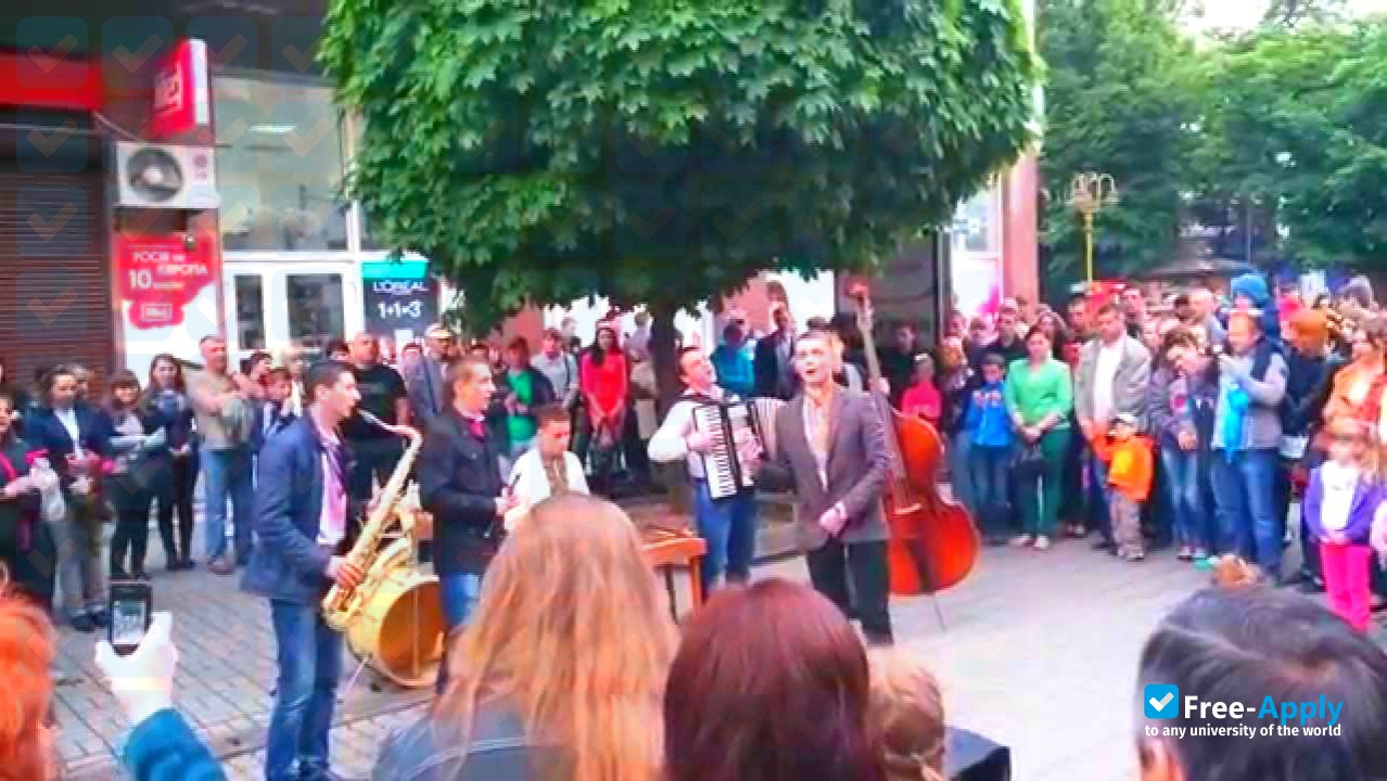 Ivano-Frankivsk music school named after Denis Sichinskiy photo #13