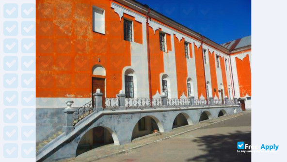 Photo de l’Kremenetskaya oblastnaya humanytarno-pedahohycheskaya academy behalf of Taras Shevchenko #13