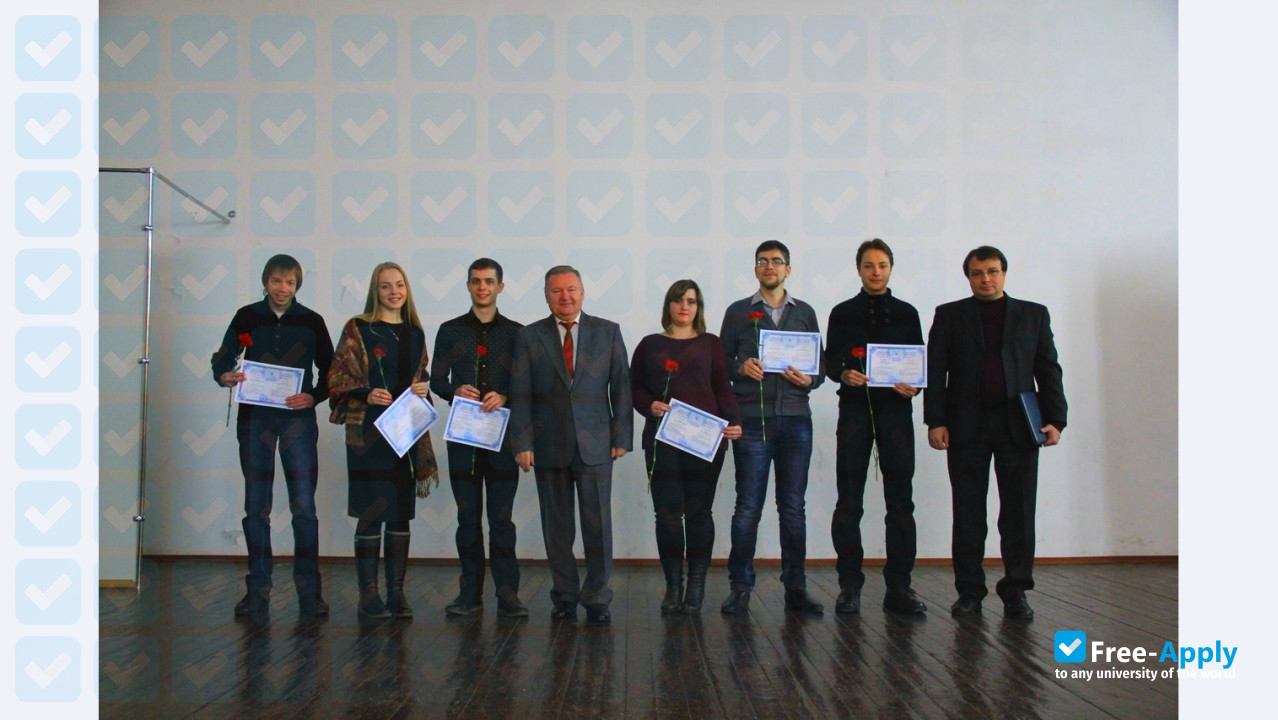 Foto de la Kryvyi Rih National University #4