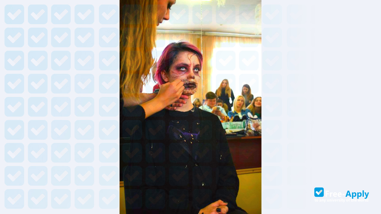 Foto de la Institution of higher education «Kyiv Academy of Applied Art» #25