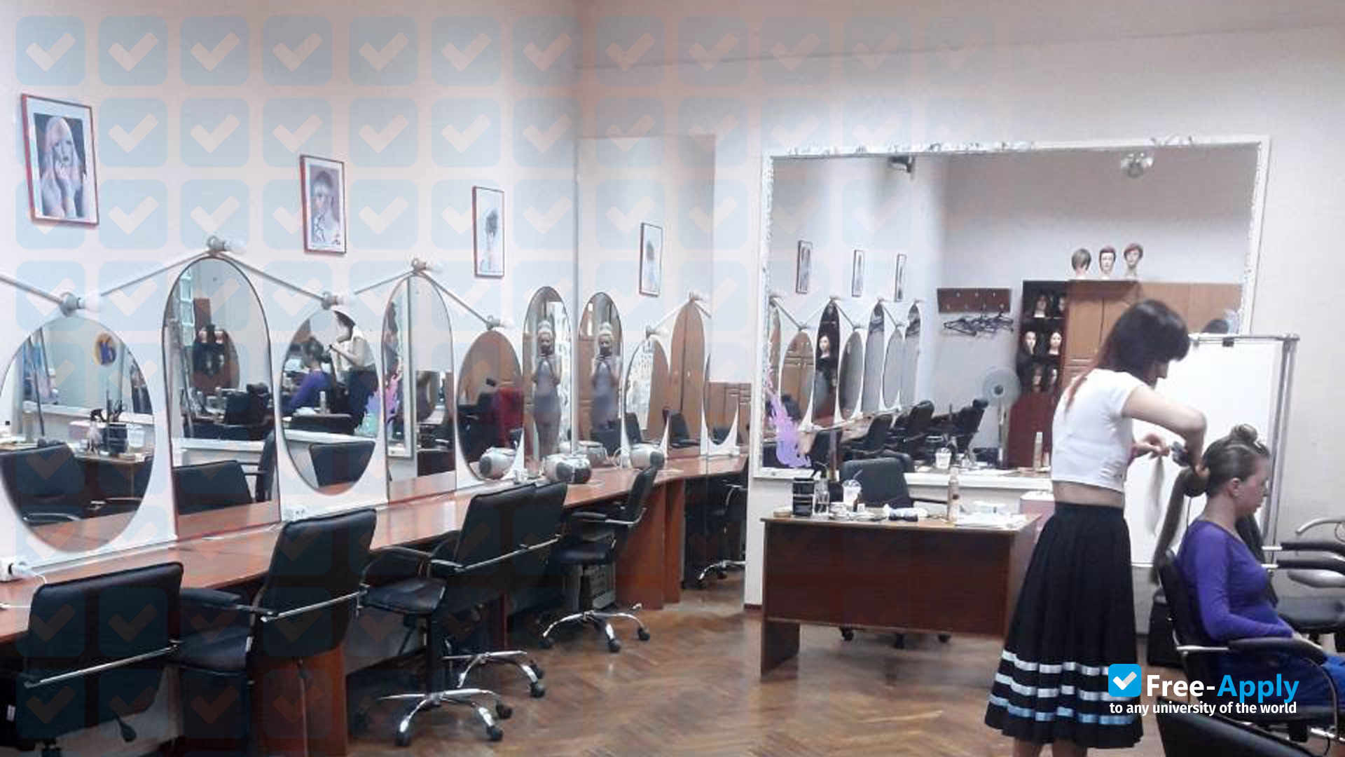 Foto de la Institution of higher education «Kyiv Academy of Applied Art» #8