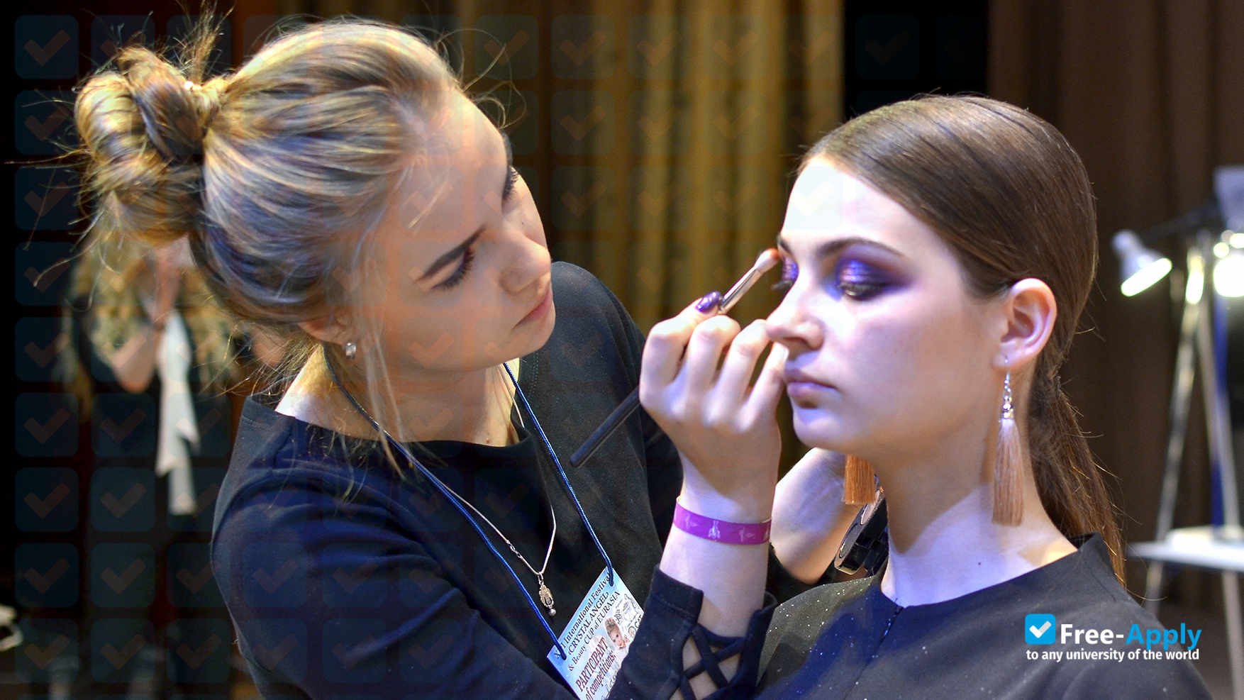 Foto de la Institution of higher education «Kyiv Academy of Applied Art» #30