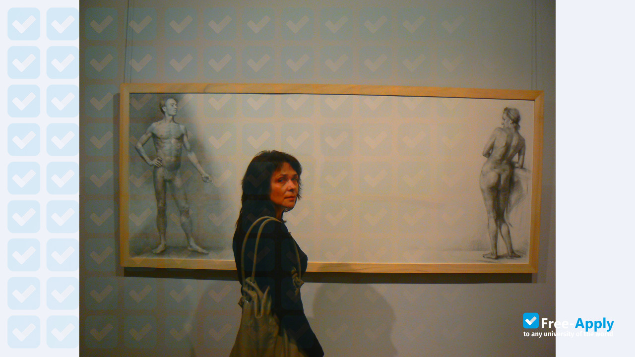 National University of Fine Arts and Architecture photo #3
