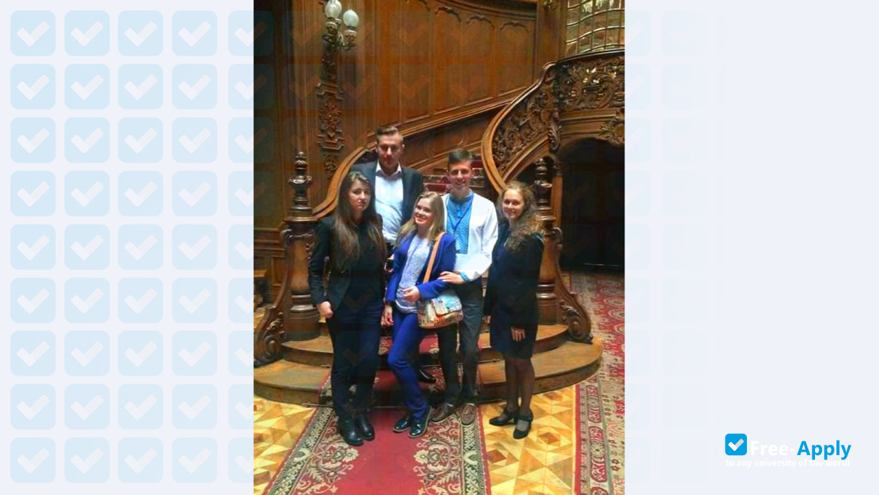 Foto de la National University of Kyiv Mohyla Academy #3